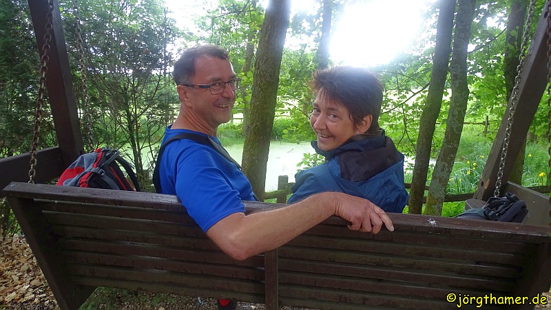 Bank am Lahntopf (an der Lahnquelle)